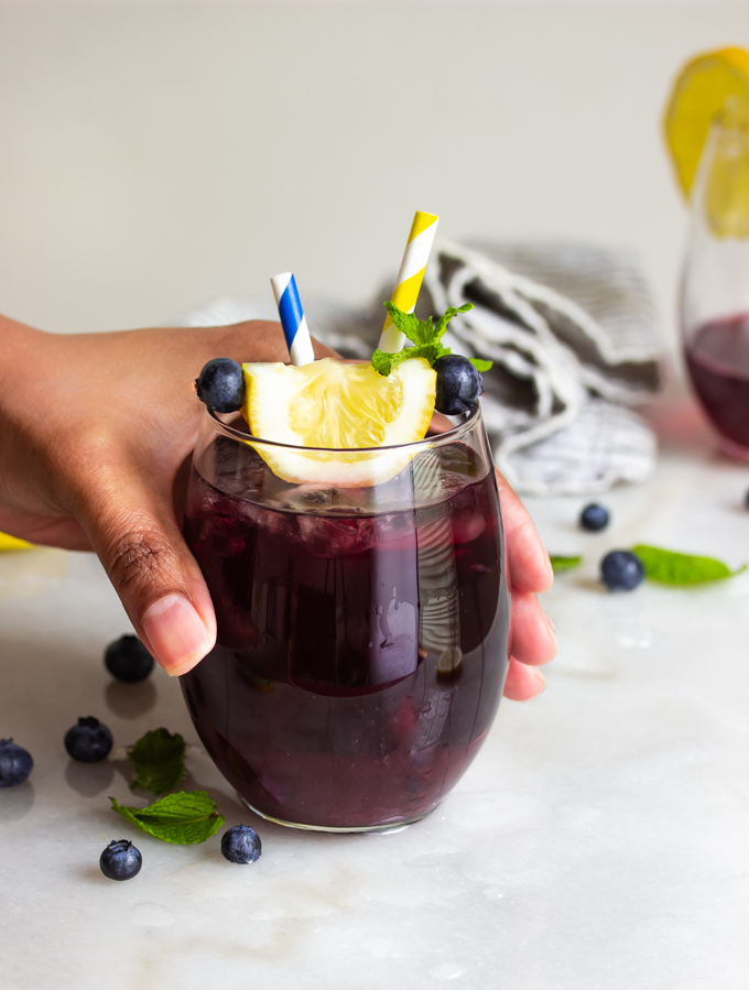 Blueberry Iced Tea with Lemon and a Hint of Mint